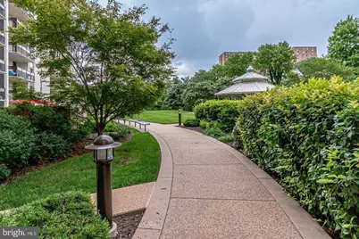 5300 Holmes Run Parkway #212, Alexandria, VA 22304 - Photo 21