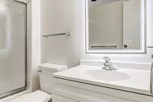 5300 Holmes Run Pkwy, Alexandria, VA 22304 - Photo 15