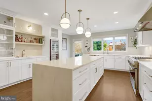 816 S Pitt St, Alexandria, VA 22314 - Photo 25