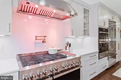 816 S Pitt Street, Alexandria, VA 22314 - Photo 17