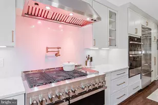 816 S Pitt St, Alexandria, VA 22314 - Photo 17