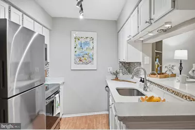 3313 Wyndham Circle #1209, Alexandria, VA 22302 - Photo 3