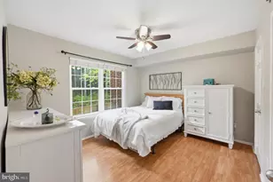 3313 Wyndham Cir, Alexandria, VA 22302 - Photo 15