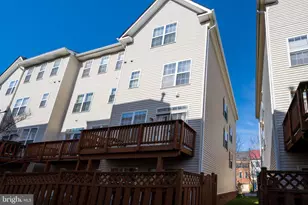 170 Barrett Pl, Alexandria, VA 22304 - Photo 7