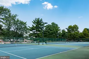 2911 S Dinwiddie St, Arlington, VA 22206 - Photo 49