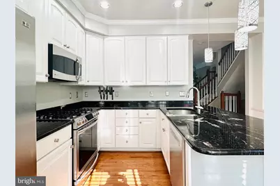 618 N Pitt Street, Alexandria, VA 22314 - Photo 11