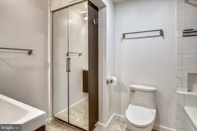 319 N Saint Asaph Street N, Alexandria, VA 22314 - Photo 21