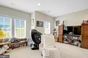 713 E Custis Ave, Alexandria, VA 22301 - Photo 27