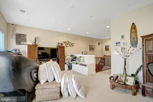 713 E Custis Ave, Alexandria, VA 22301 - Photo 29