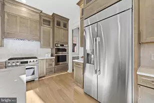 14 E Monroe Ave, Alexandria, VA 22301 - Photo 29