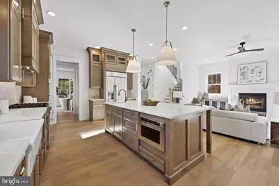 14 E Monroe Avenue, Alexandria, VA 22301 - Photo 31