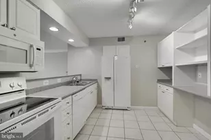 2181 Jamieson Ave, Alexandria, VA 22314 - Photo 19