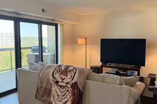 203 Yoakum Pkwy, Alexandria, VA 22304 - Photo 13