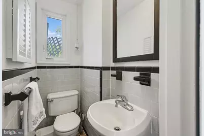 116 E Taylor Run Parkway, Alexandria, VA 22314 - Photo 9