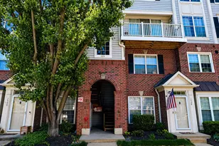 1734 Kingsgate Ct, Alexandria, VA 22302 - Photo 1