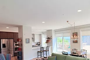 635 Slaters Ln, Alexandria, VA 22314 - Photo 5