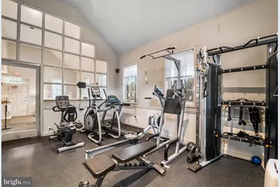 [Address not provided], Alexandria, VA 22314 - Photo 15
