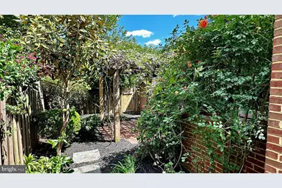 922 S Saint Asaph Street, Alexandria, VA 22314 - Photo 5