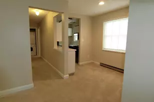 1734 W Abingdon Dr, Alexandria, VA 22314 - Photo 11