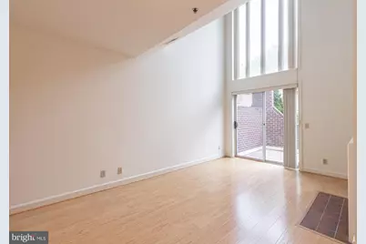125 N Lee Street #DH207, Alexandria, VA 22314 - Photo 3