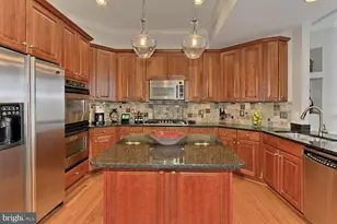 5238 Bessley Pl, Alexandria, VA 22304 - Photo 3