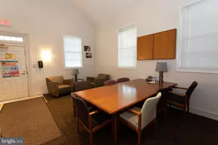 1612 W Abingdon Dr W, Alexandria, VA 22314 - Photo 89
