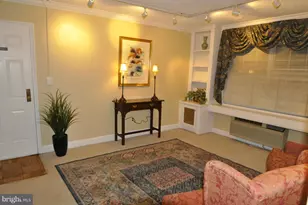1612 W Abingdon Dr W, Alexandria, VA 22314 - Photo 7
