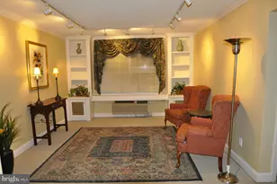1612 W Abingdon Dr W, Alexandria, VA 22314 - Photo 3