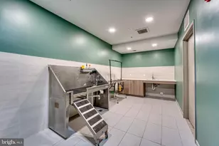 635 Slaters Ln, Alexandria, VA 22314 - Photo 45