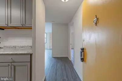 4600 Duke Street #1009, Alexandria, VA 22304 - Photo 5