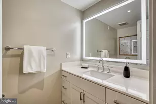 925 N Fairfax St, Alexandria, VA 22314 - Photo 25