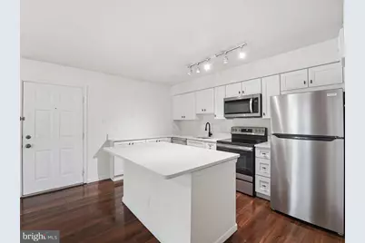 3303 Wyndham Circle #146, Alexandria, VA 22302 - Photo 5