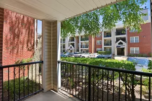 3303 Wyndham Cir, Alexandria, VA 22302 - Photo 17