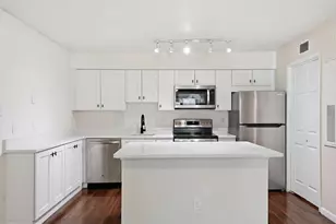 3303 Wyndham Cir, Alexandria, VA 22302 - Photo 3