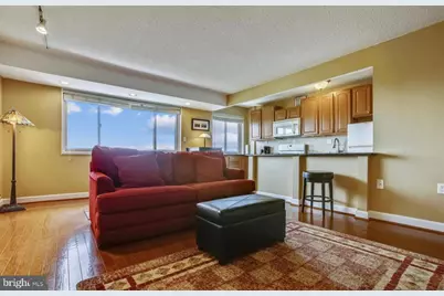 2500 N Van Dorn Street #1117, Alexandria, VA 22302 - Photo 3