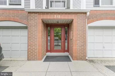 257 S Pickett Street #302, Alexandria, VA 22304 - Photo 29
