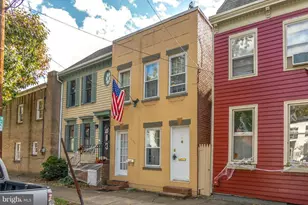 1006 Oronoco St, Alexandria, VA 22314 - Photo 1