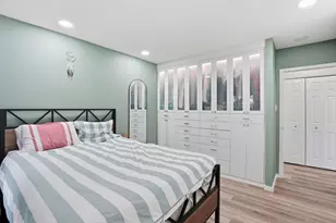 5250 Valley Forge Dr, Alexandria, VA 22304 - Photo 17
