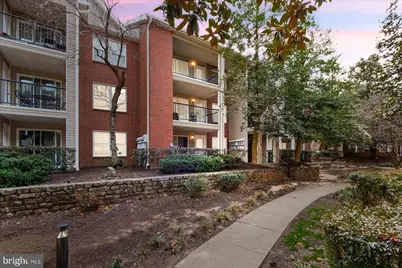 3308 Wyndham Circle #221, Alexandria, VA 22302 - Photo 3