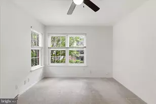 3308 Wyndham Cir, Alexandria, VA 22302 - Photo 17