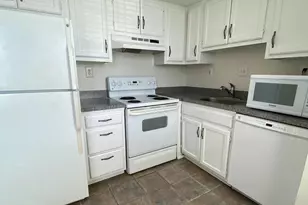 1109 N Pitt Street N, Alexandria, VA 22314 - Photo 9