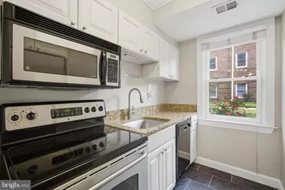718 S Washington Street #101, Alexandria, VA 22314 - Photo 3