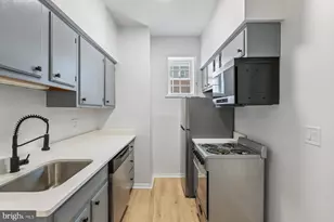 207 S Patrick St, Alexandria, VA 22314 - Photo 5