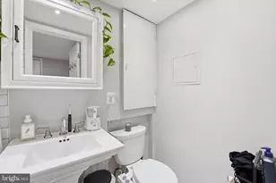 2953 Sycamore St, Alexandria, VA 22305 - Photo 15