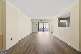 5300 Holmes Run Pkwy, Alexandria, VA 22304 - Photo 7