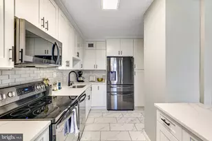 5500 Holmes Run Pkwy, Alexandria, VA 22304 - Photo 9