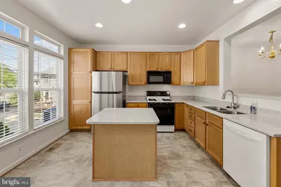 956 Harrison Circle, Alexandria, VA 22304 - Photo 3