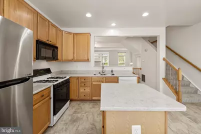 956 Harrison Circle, Alexandria, VA 22304 - Photo 5
