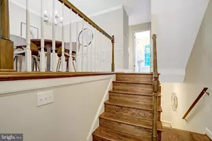 115 Shooters Ct, Alexandria, VA 22314 - Photo 13