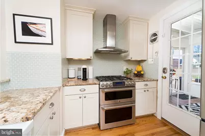 1334 Bayliss Drive, Alexandria, VA 22302 - Photo 9